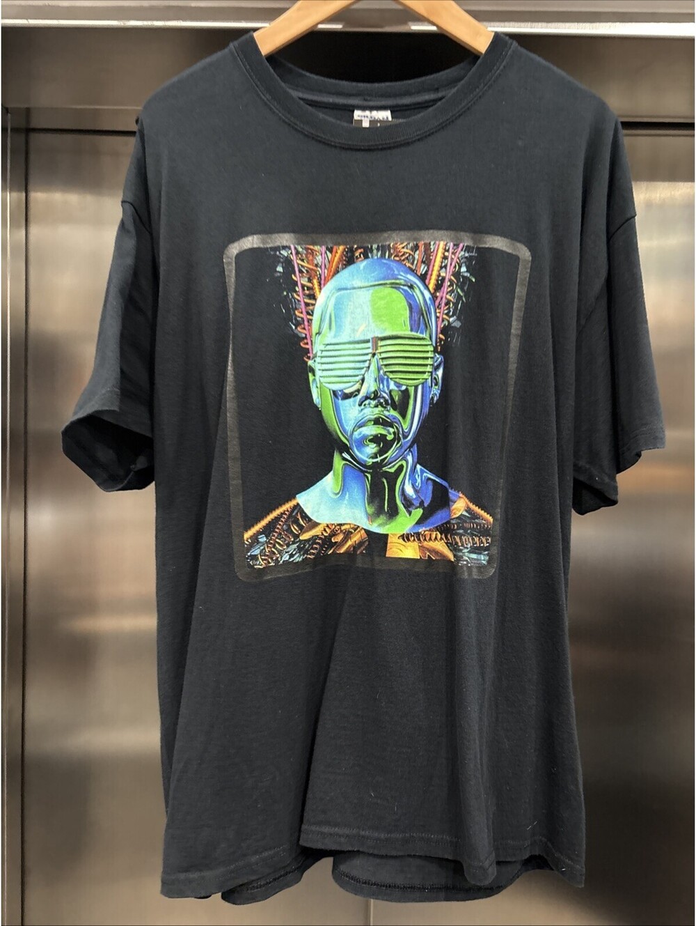 Vintage 2008 Kayne West Glow In The Dark Tour Shirt Sz XL